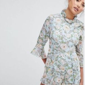 Pretty Little Thing Floral Romper size 2